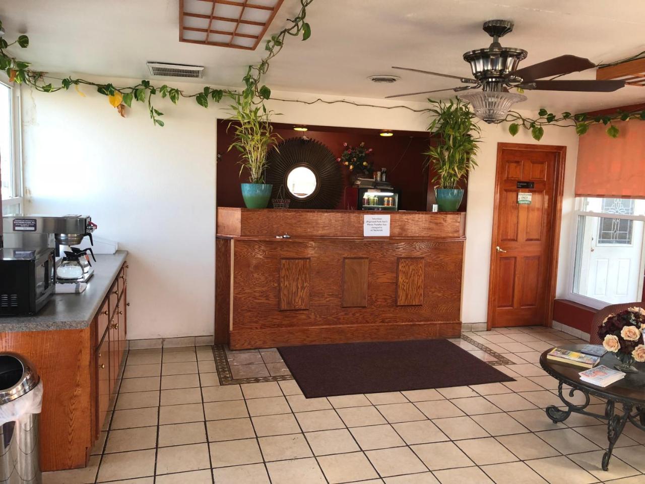 Dogwood Park Inn Springfield Buitenkant foto